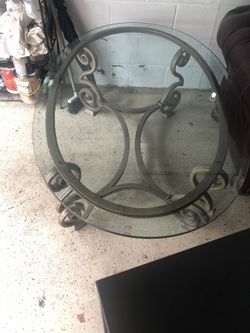 Glass top coffe table
