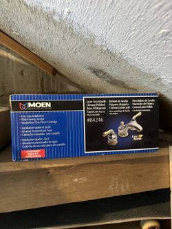 MOEN Monticello 84246 Brass Chrome 8 Inch Faucet with Pop-up Drain (New In Box)