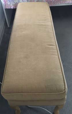 Cushioned Bench 