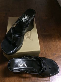 Black wedges / size 7 1/2 M