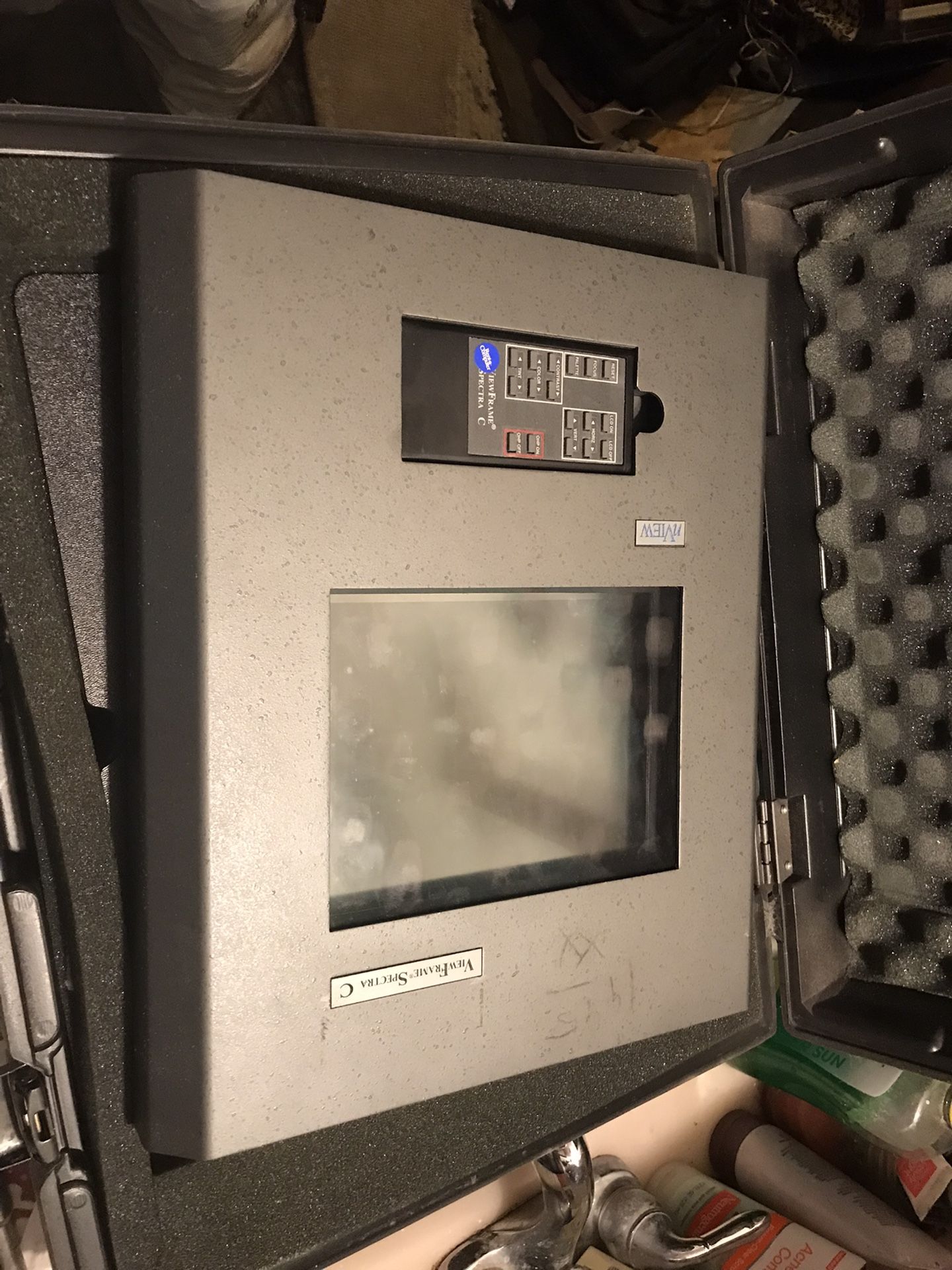 Interview with heart she’ll carry case wires remote only $40 takes it now