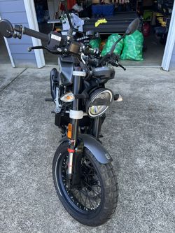 Svartpilent 401 (2021)