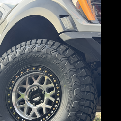 KMC GRS Machined Black Lip 17” 6x135