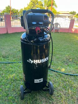 Husky
20 Gal. 200 PSI Oil Free Portable Vertical Electric Air
Compressor