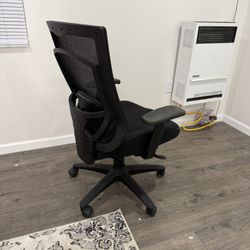 Office Chair + lumbar support + recline 