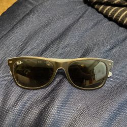 Ray Ban Sun Glasses