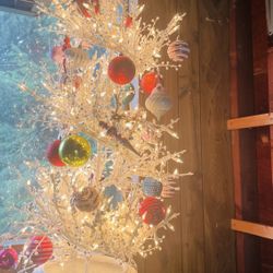 White Christmas Tree