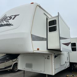 2004 Keystone Everest Fifth Whee/ Travel Trailer/ Rv 