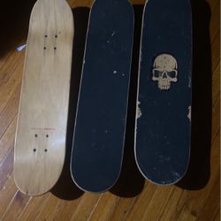 3 Skateboards 