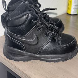 nike manoa boots toddler