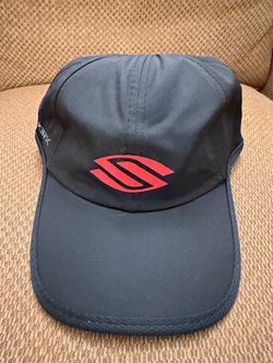 Selkirk black and red hat NWT