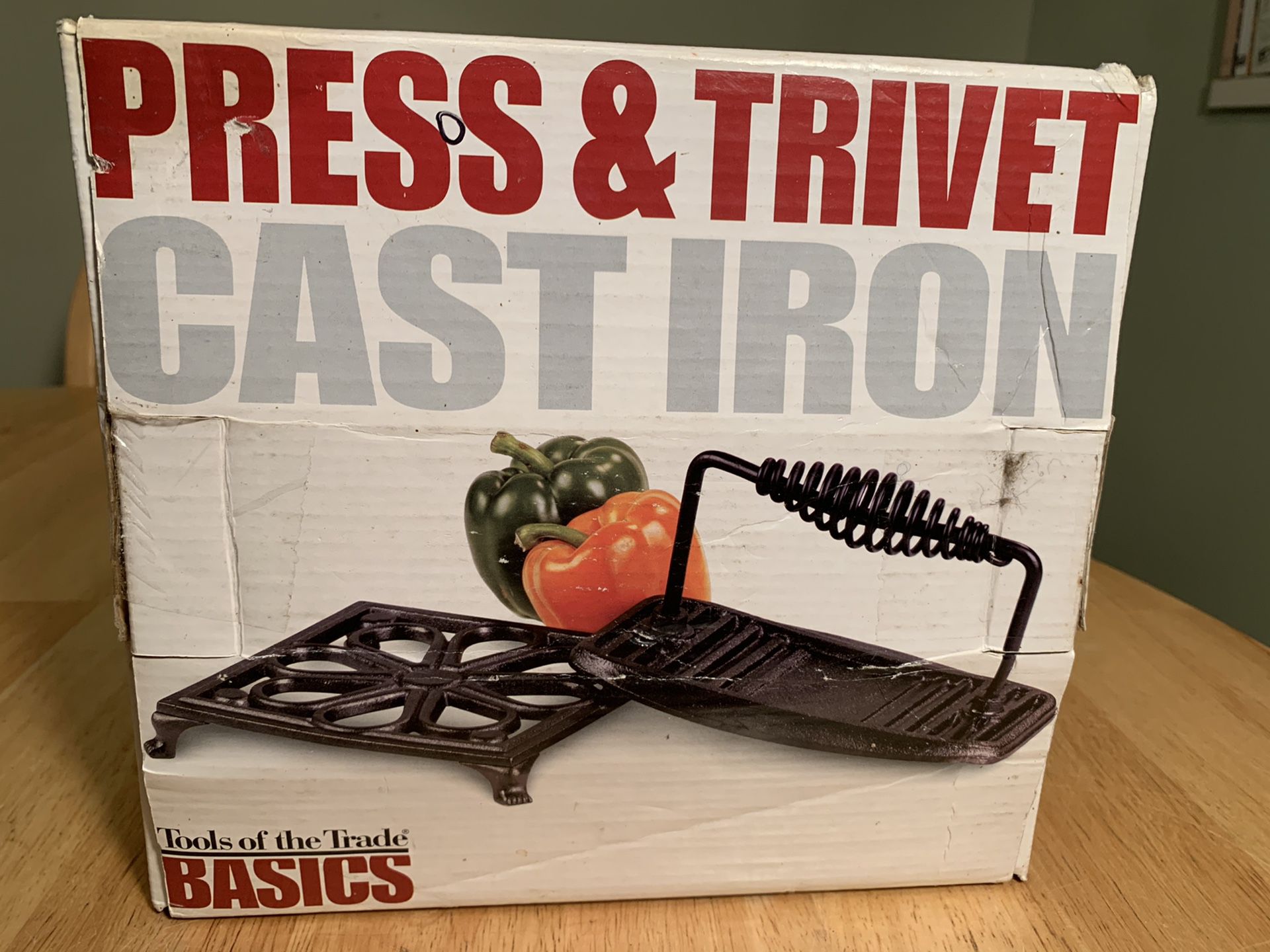 Tools of the Trade Basics Cast Iron Press and Trivet