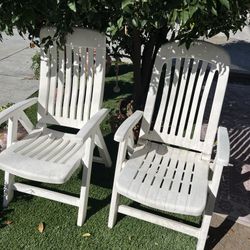2 White Outdoor Patio Chairs – Weather-Resistant