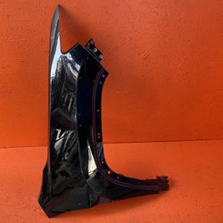 2019 - 2023 JEEP CHEROKEE RIGHT PASSENGER SIDE FENDER COVER PANEL OEM