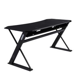 DPS radius 60’ gaming desk