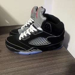 Jordan 5s Retro OG Black Metallic Reimagined