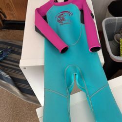 Size 4 Girls Full Wet Suit 