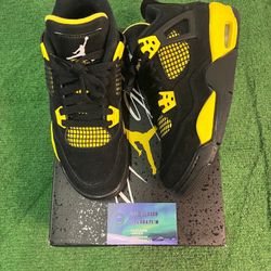 Jordan 4 Thunder