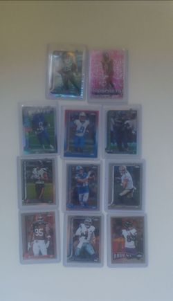 LOT OF 2025 TOOPS CHROME FOOTBALL CARDS STARS & ROOKIES