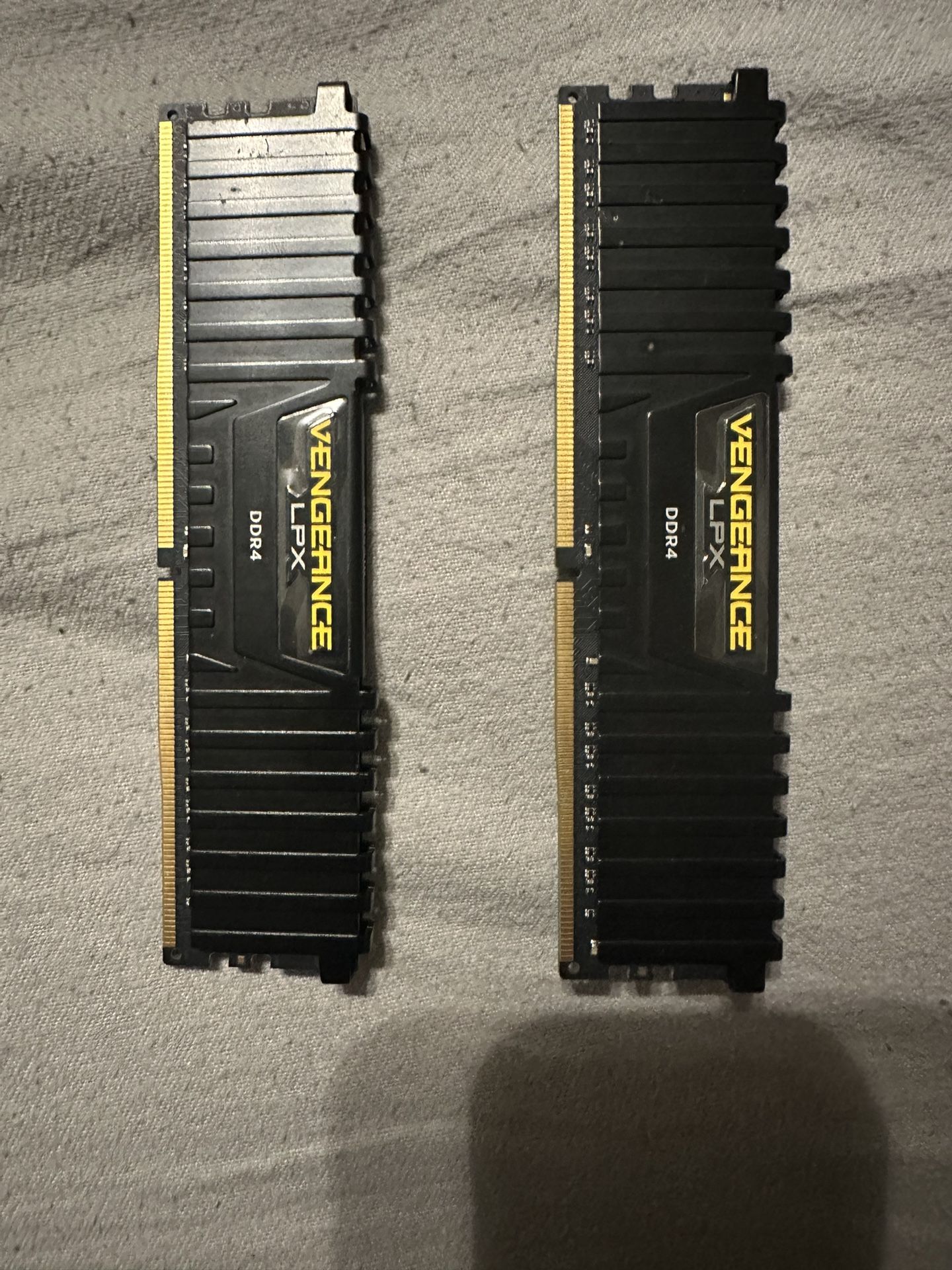 Corsair Ddr4 2x8gb Ram Cards