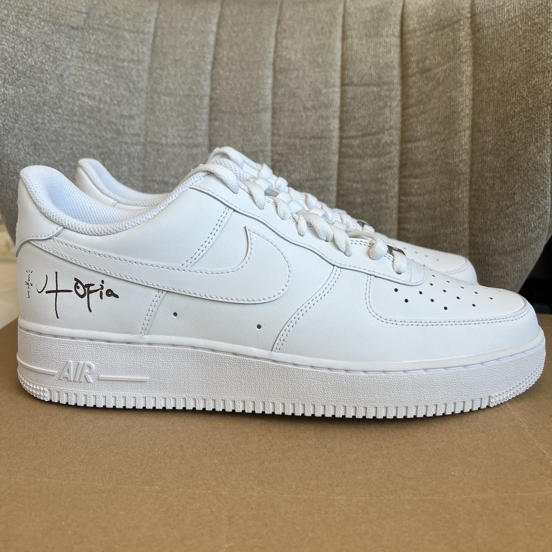 Nike Air Force 1 Low 