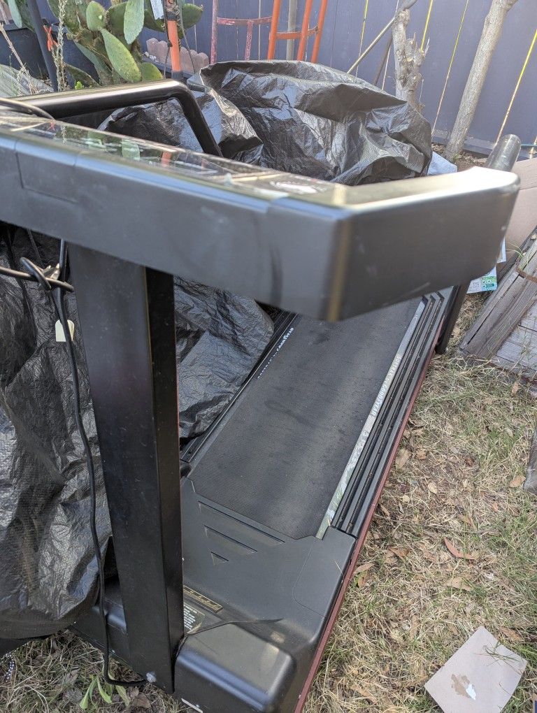Treadmill 