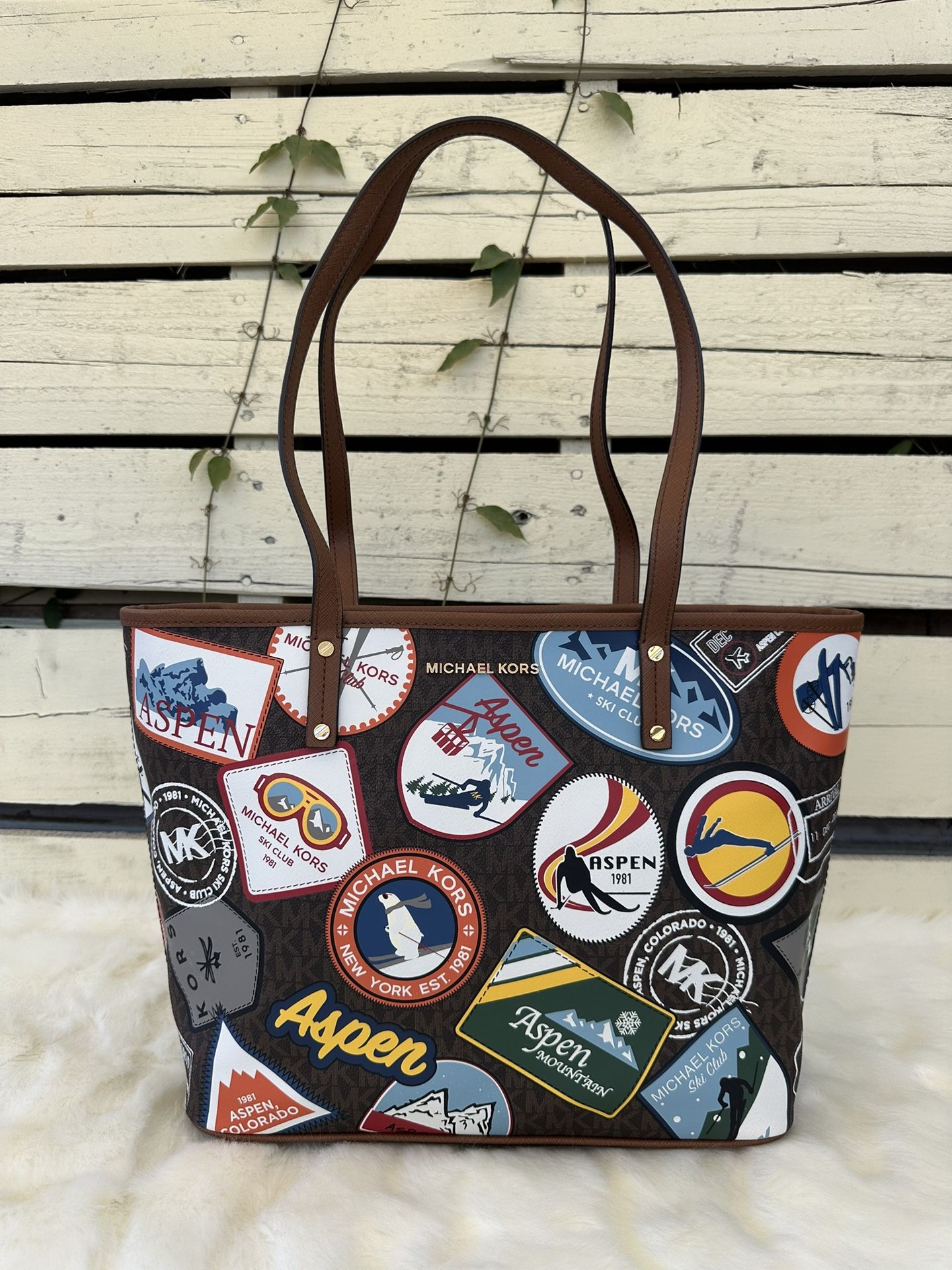 Michael Kors Zip Tote,New Products : American Fashion Style Bags On Sale