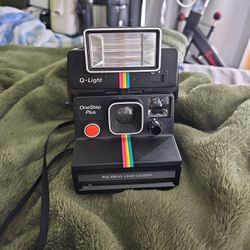 Polaroid 2351