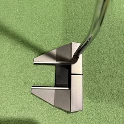 Titleist Scotty Cameron Phantom 7 Mallet Putter With Custom Midsized Grip