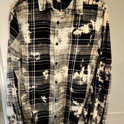 Guess Xs Modern Tye Dye Shirt
