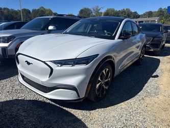 2022 Ford Mustang Mach-E