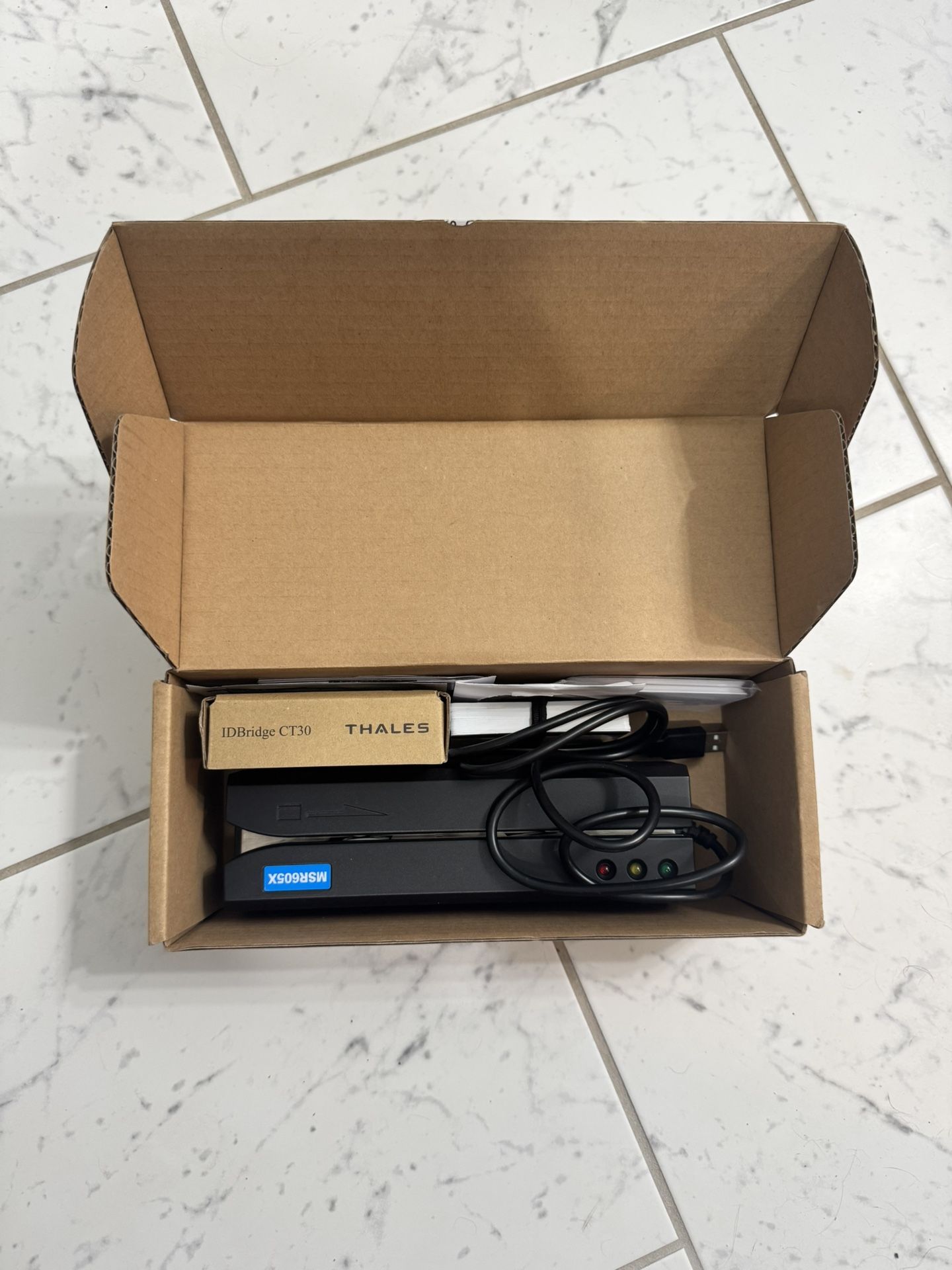MSR605x