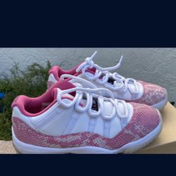 Pink skin 11s cheap