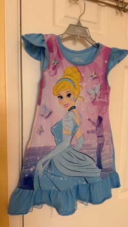 Girl’s Disney Princess Cinderella Nightgown Size 6/6X