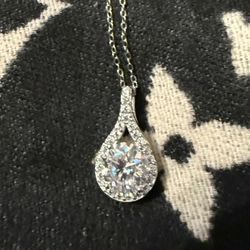 3 Ct Moissanite Pendant - With Authenticity Card New 