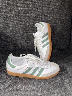 Samba Men’s size 7