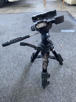 RetiCAM Tabletop Tripod with 3-Way Pan/Tilt Head