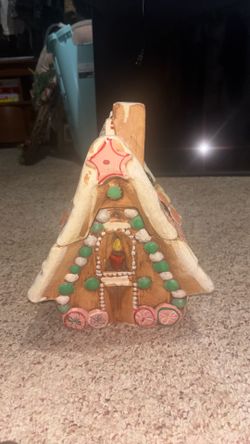 Vintage gingerbread house 1960