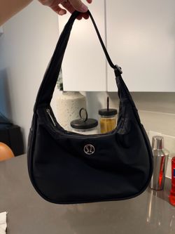 Lululemon bag