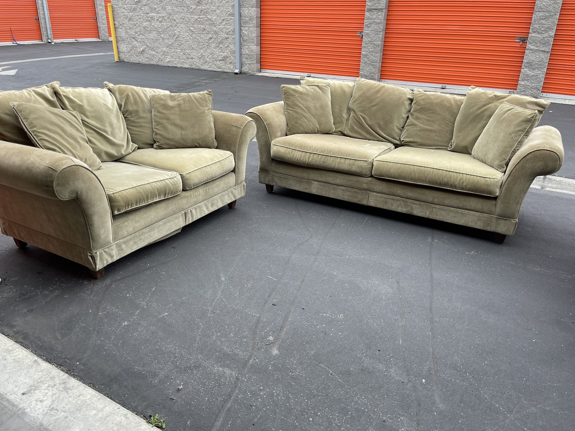 Macy’s Couch And Loveseat