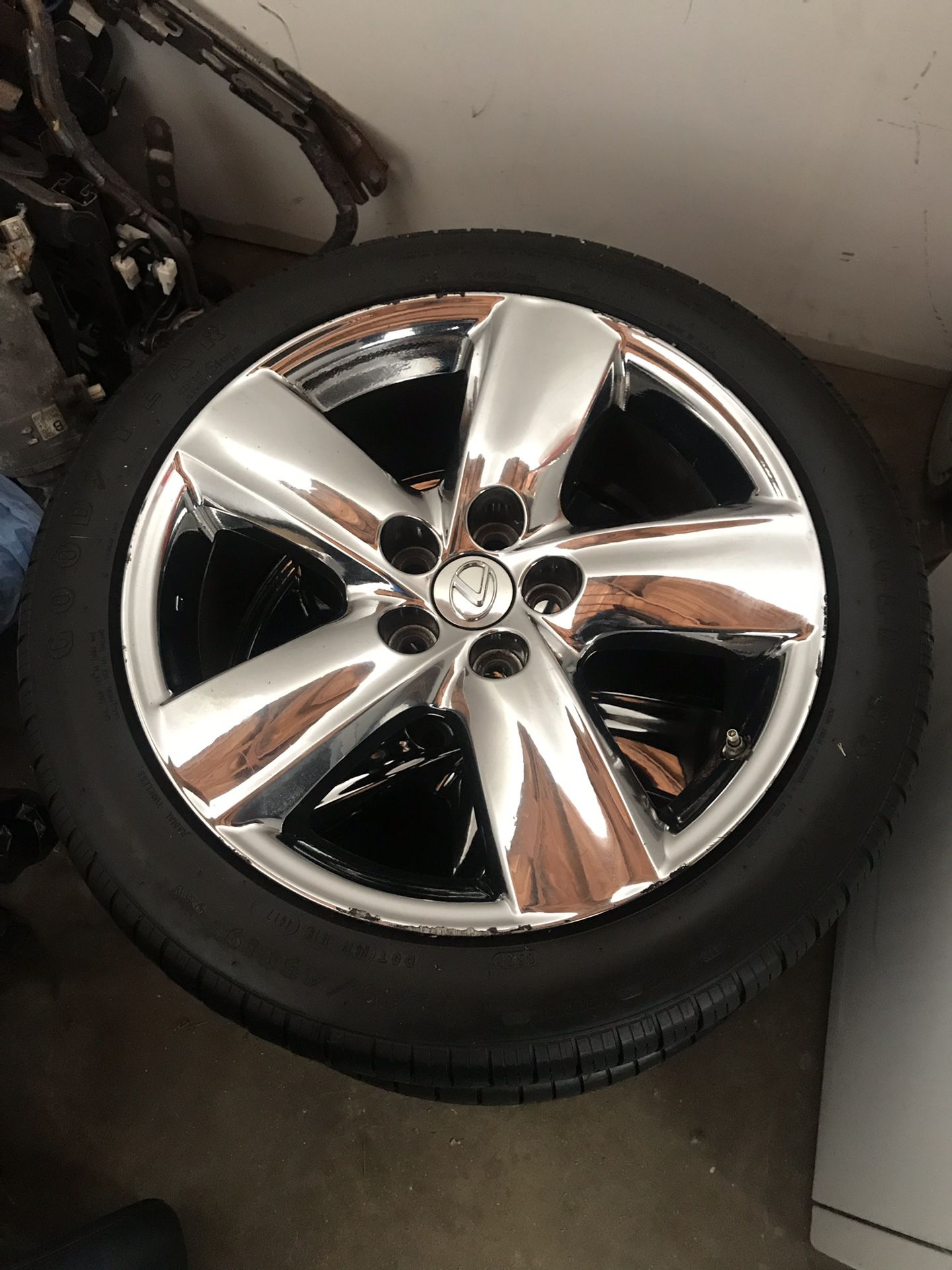 Lexus Ls460 19” chrome oem wheels