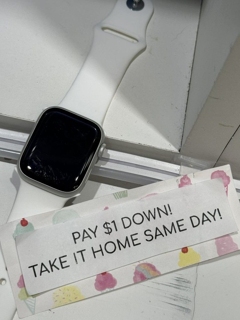 Apple Watch Se 2nd Gen - Pay $5 today and the rest later!!