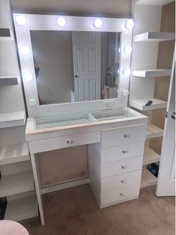 Vanity for sale *AS IS*