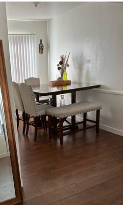 Solid Wood Dining Table, Chairs & Bench Set – Good Condition