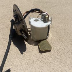 99-04 Mustang Gt Fuel Pump Assembly 