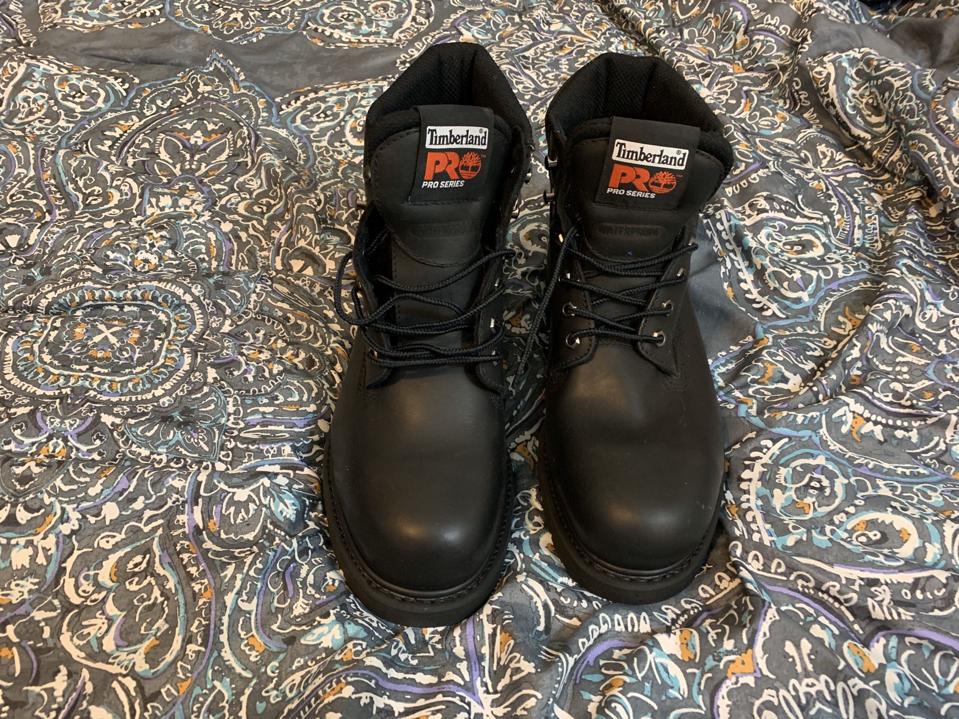 Men’s boots 🥾 toe work size 11m