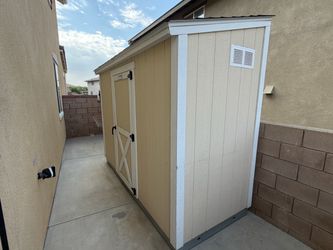 Tuff Shed Storage Shed 7 ft tall x 10 ft wide x 4 ft depth **BUYER NEEDS TO DISMANTLE**