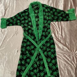 Cannabis Robe