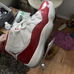 Retro 11s cherry  
