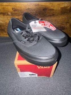 New Black non slip VANS/Women’s 8, Men’s 6.5